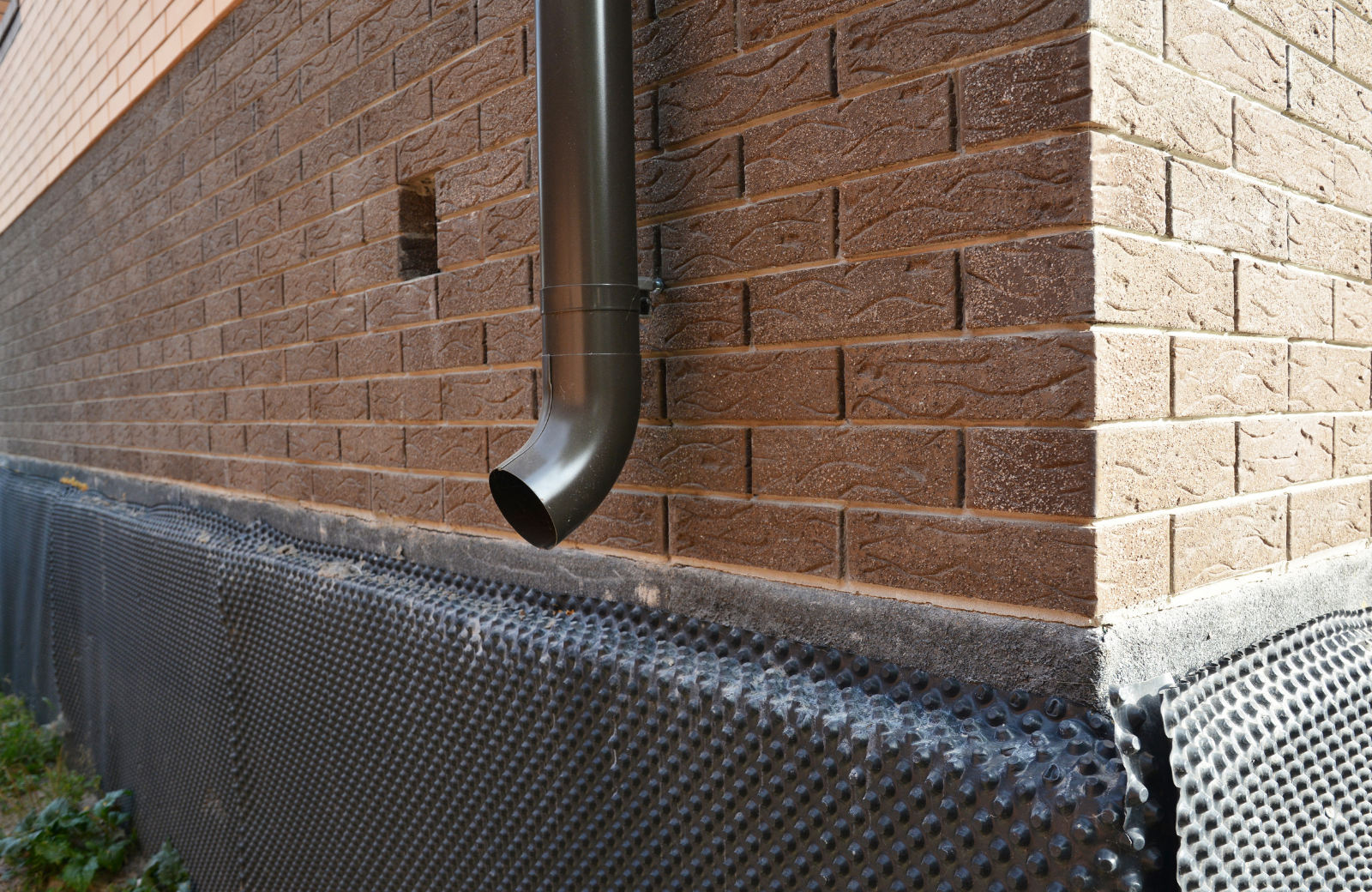 Downspout Drainage: Where Your Roof Water Should Really Go