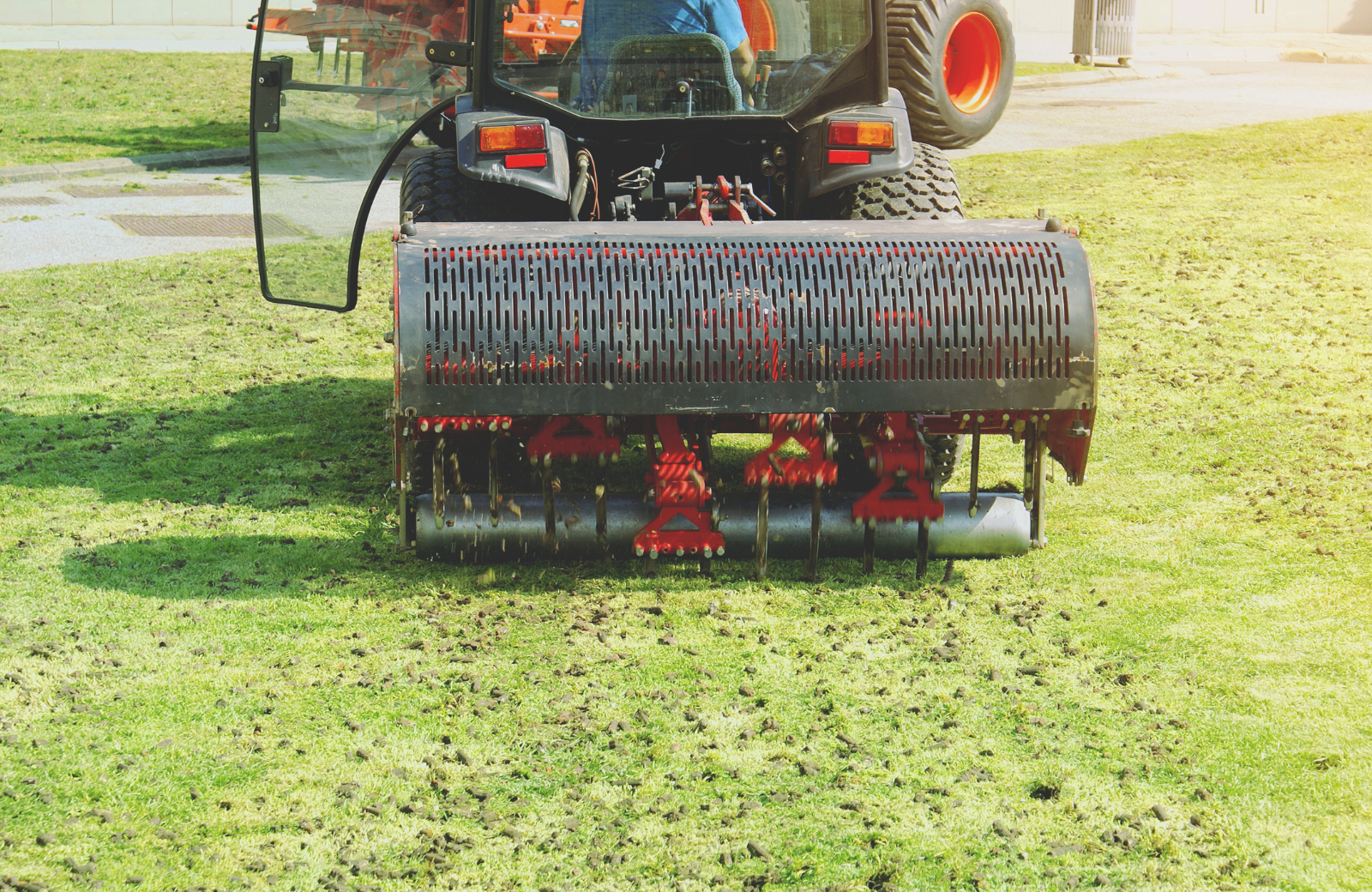 Your Fall Lawn Care Schedule for a Thicker North Carolina Yard
